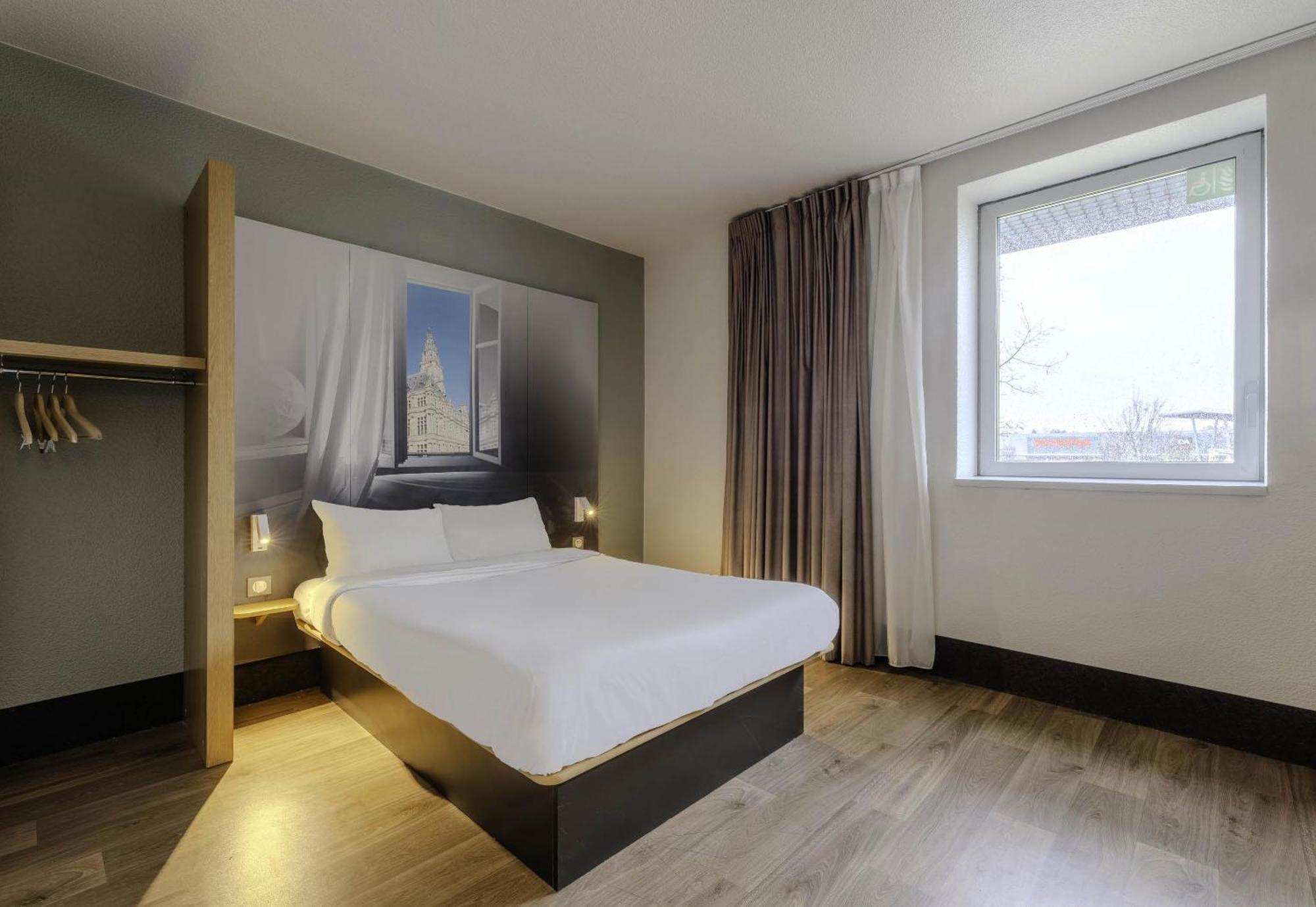 B&B Hotel Арас Екстериор снимка