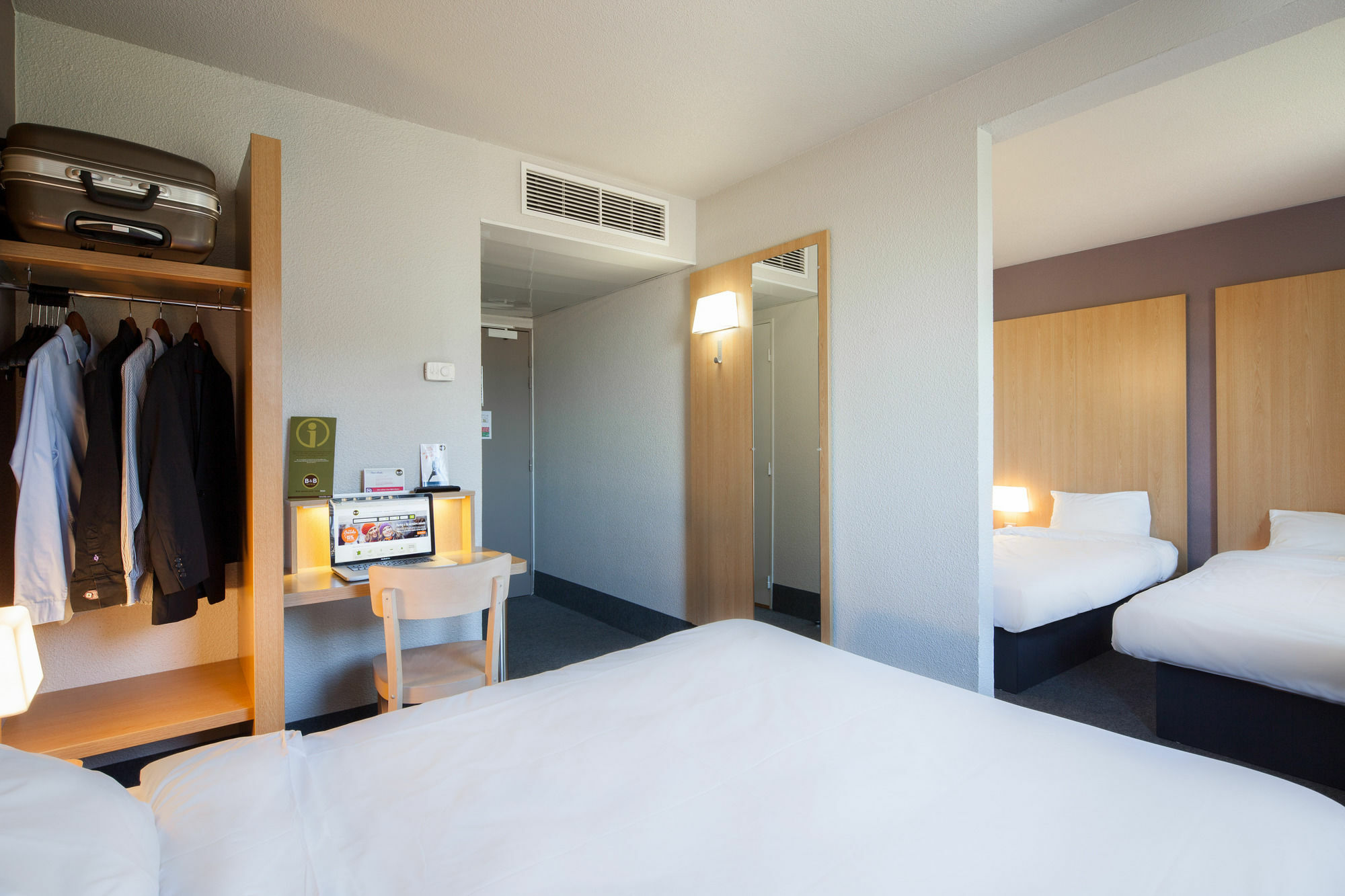 B&B Hotel Арас Екстериор снимка